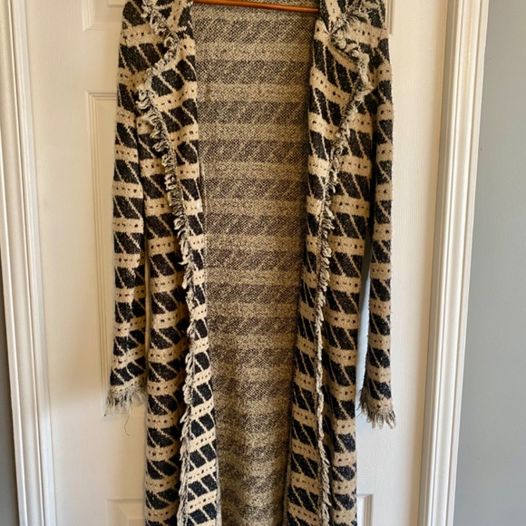 Katherine Barclay Fringe Trim Duster Cardigan - Picture 2 of 8